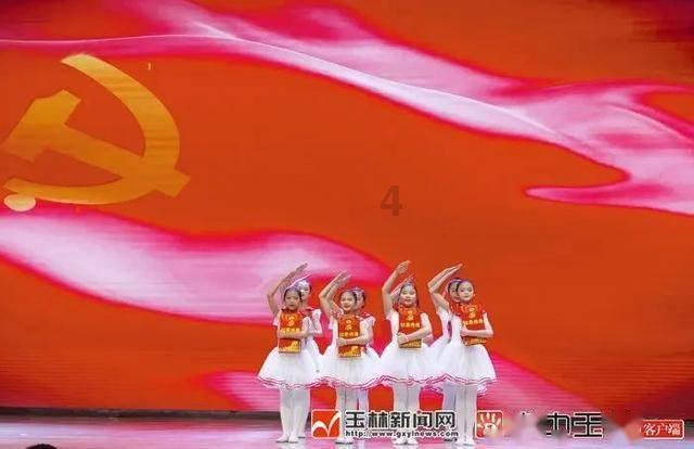 玩滑板的男孩逃脱2